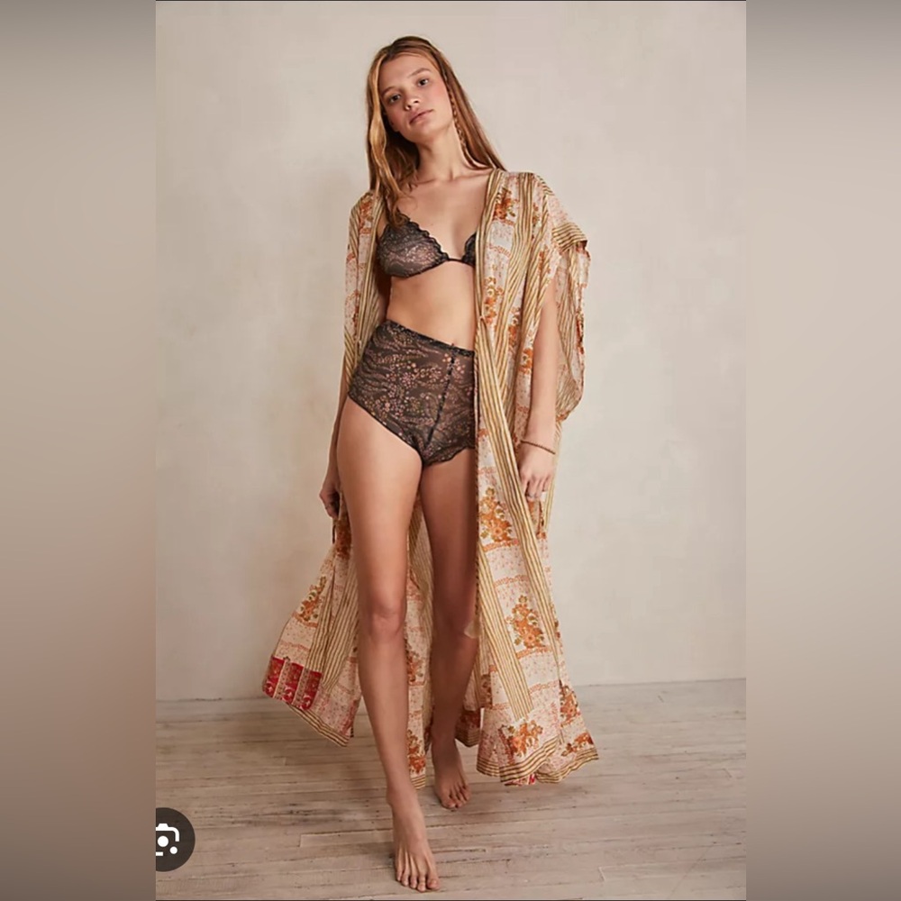 NWOT Free People Bali Maya Robe - Picture 2 of 11